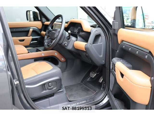 ROVER DEFENDER 2023-05 8209994-19