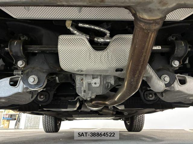 ROVER DEFENDER 2022-08 8246579-12