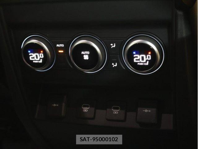 ROVER DEFENDER 2022-03 8316865-25