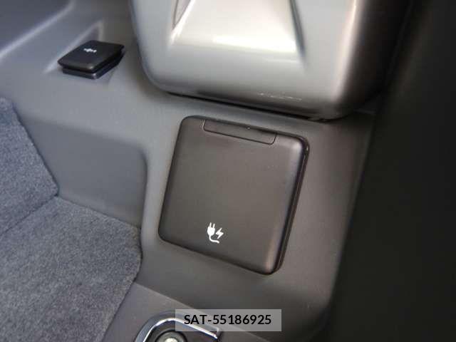 ROVER DEFENDER 2023-03 8316866-14