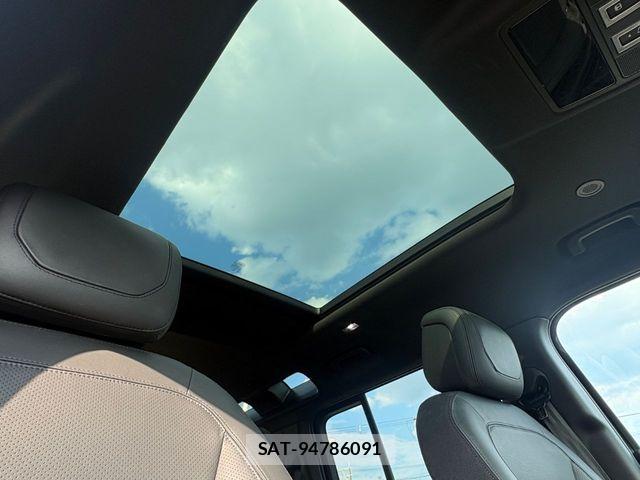 ROVER DEFENDER 2024-04 8334455-14