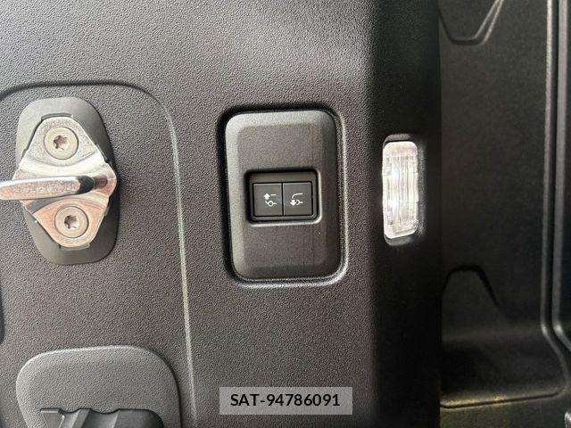 ROVER DEFENDER 2024-04 8334455-19