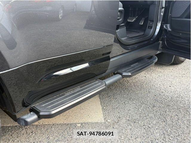 ROVER DEFENDER 2024-04 8334455-24