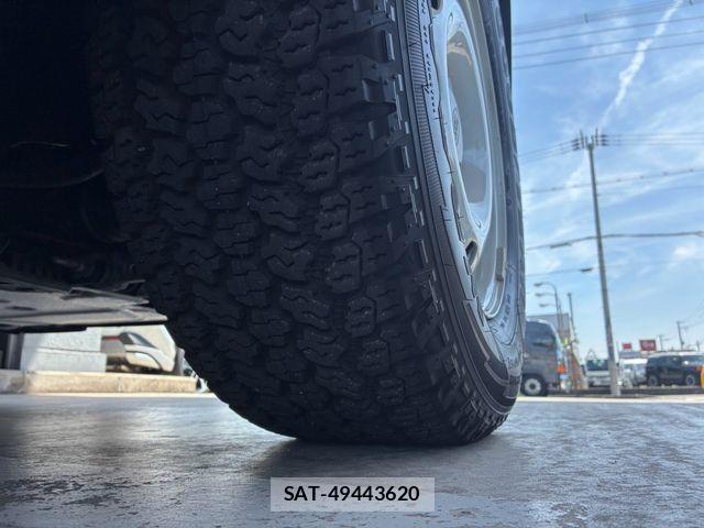 ROVER DEFENDER 2021-09 8355530-25