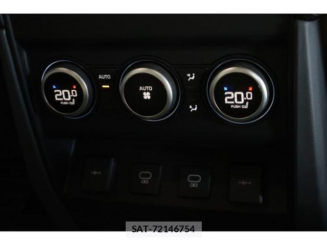 ROVER DEFENDER 2021-12 8368517-16