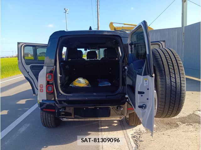 ROVER DEFENDER 2026-05 8368513-13