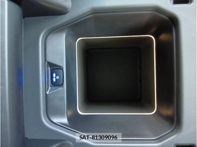 ROVER DEFENDER 2026-05 8368513-18