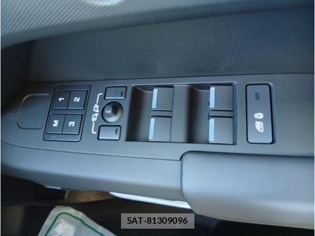 ROVER DEFENDER 2026-05 8368513-22