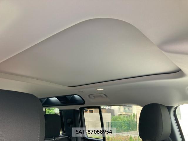ROVER DEFENDER 2023-08 8368514-13