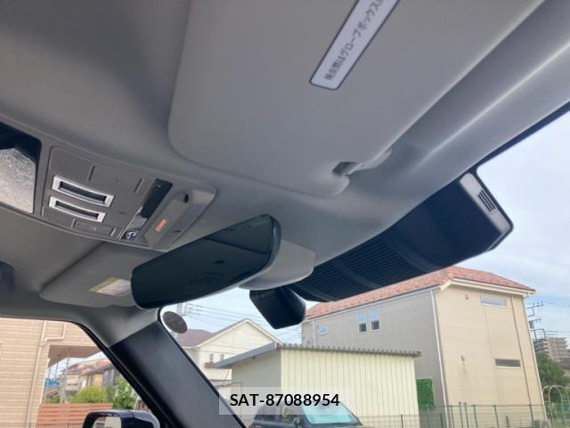 ROVER DEFENDER 2023-08 8368514-23
