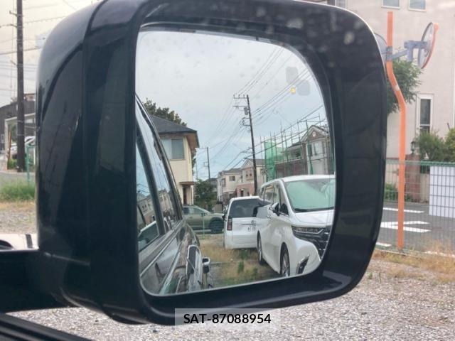 ROVER DEFENDER 2023-08 8368514-25