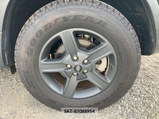 ROVER DEFENDER 2023-08 8368514-2
