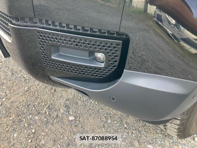 ROVER DEFENDER 2023-08 8368514-8