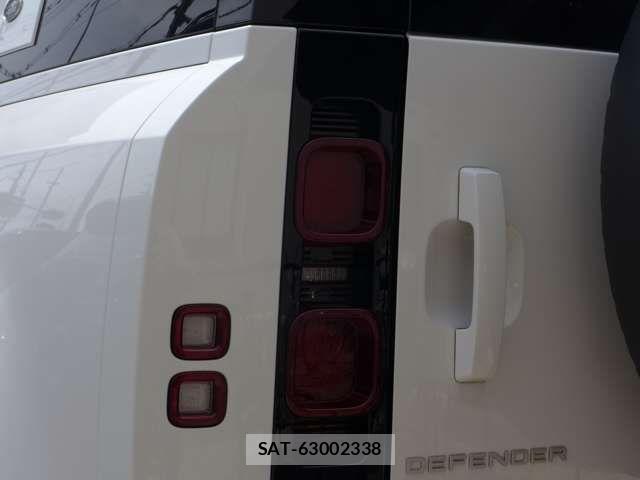 ROVER DEFENDER 2023-06 8368516-15