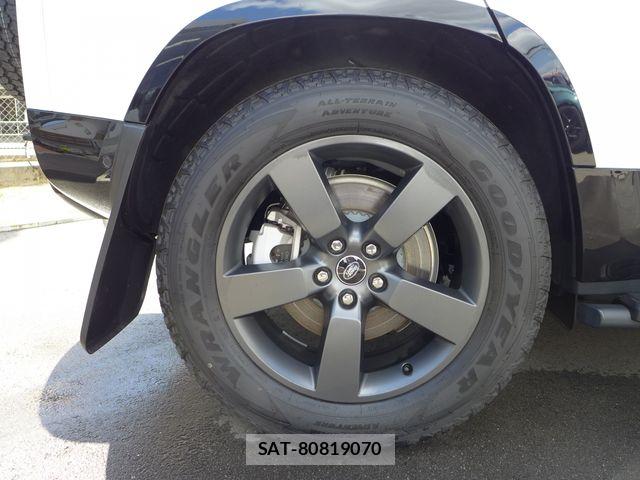 ROVER DEFENDER 2025-10 8414756-14