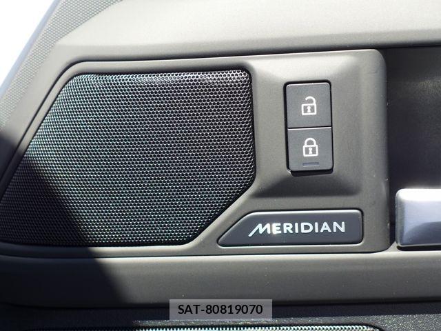 ROVER DEFENDER 2025-10 8414756-19