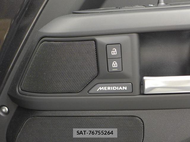 ROVER DEFENDER 2025-11 8414758-11