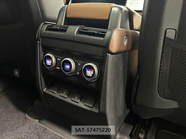 ROVER DEFENDER 2024-05 8414757-22