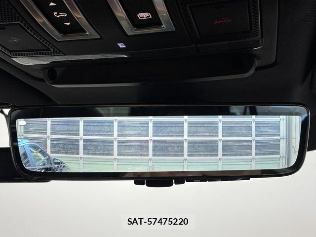 ROVER DEFENDER 2024-05 8414757-24
