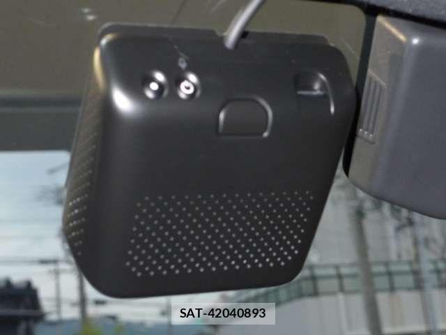 ROVER DEFENDER 2023-09 8414759-10