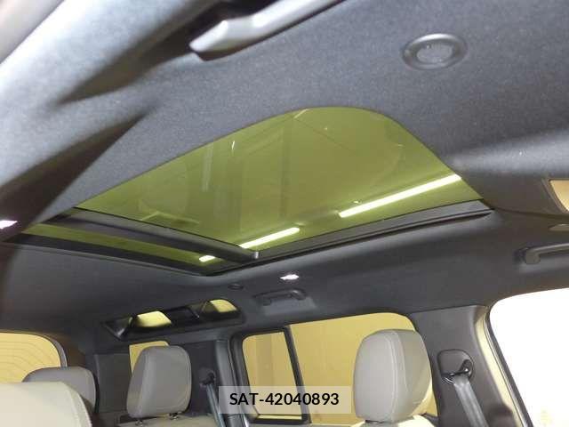 ROVER DEFENDER 2023-09 8414759-13