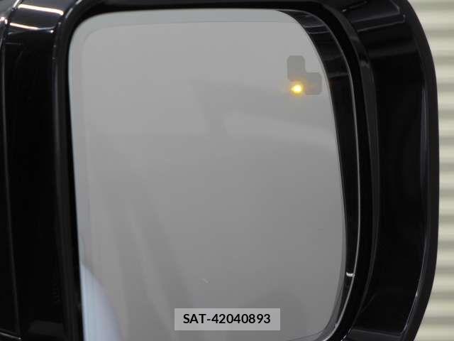 ROVER DEFENDER 2023-09 8414759-16