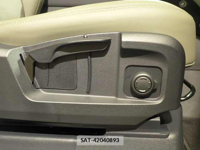 ROVER DEFENDER 2023-09 8414759-17