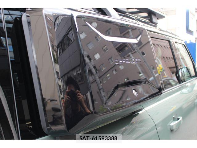 ROVER DEFENDER 2026-05 8414755-20