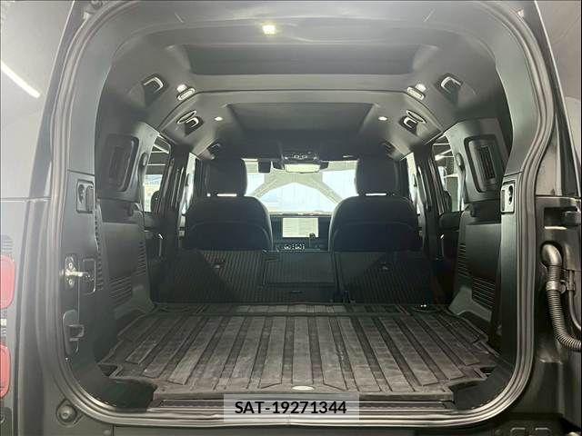 ROVER DEFENDER 2024-03 8486044-17