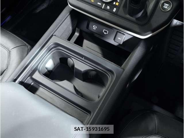ROVER DEFENDER 2024-07 8527169-23
