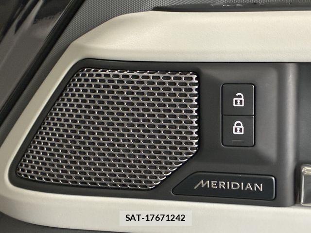 ROVER DEFENDER 2021-05 8628740-15