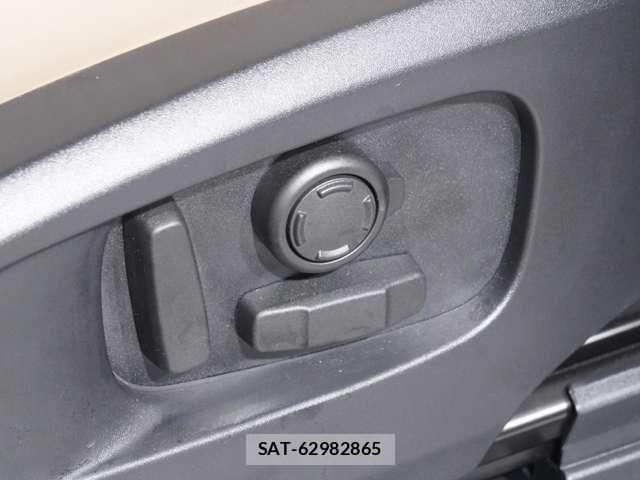 ROVER DEFENDER 2025-02 8661376-16
