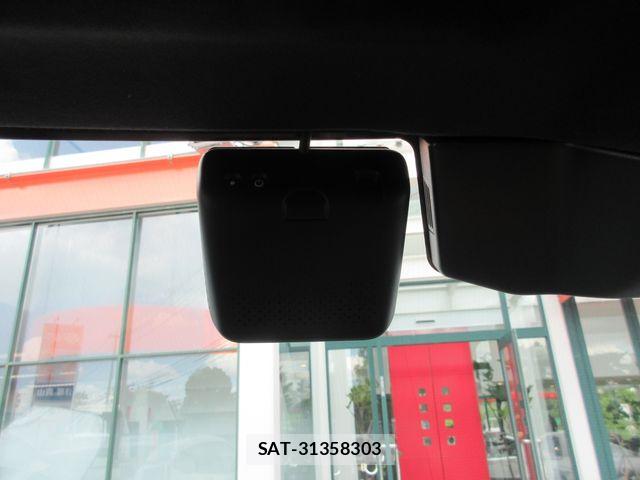 ROVER DEFENDER 2025-06 8661374-21
