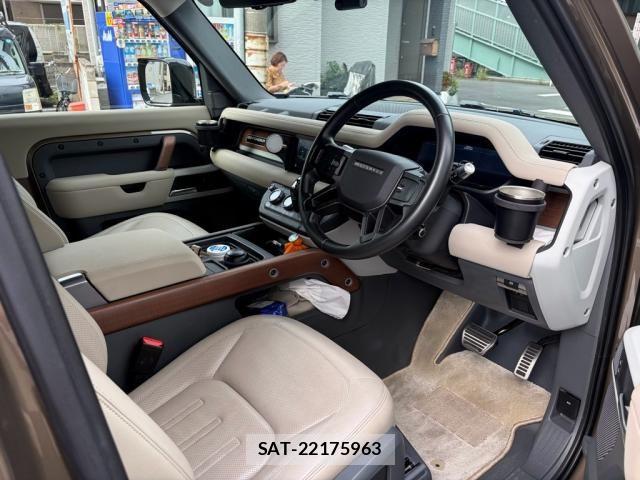 ROVER DEFENDER 2021-05 8661377-9