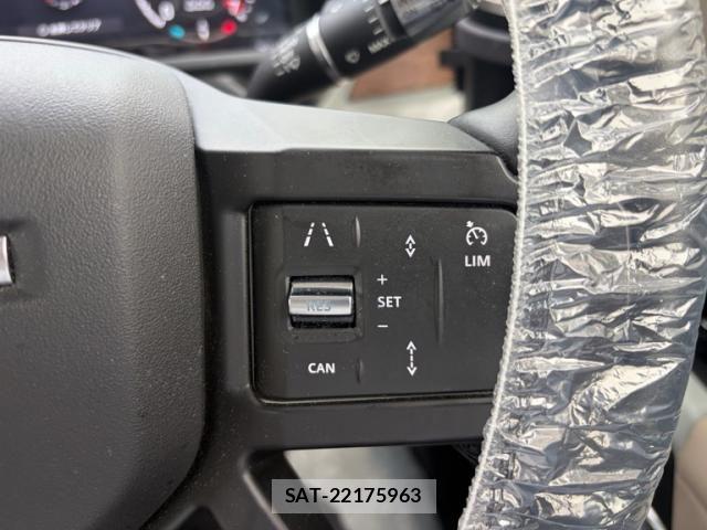 ROVER DEFENDER 2021-05 8661377-13