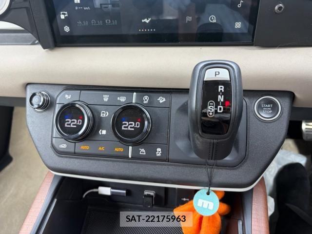 ROVER DEFENDER 2021-05 8661377-15