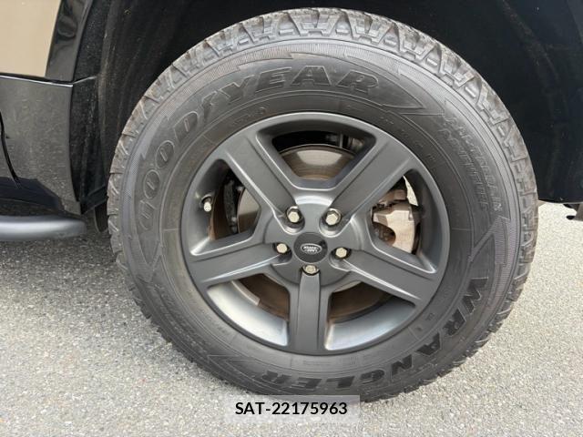 ROVER DEFENDER 2021-05 8661377-4