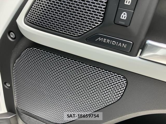 ROVER DEFENDER 2021-02 8797381-13