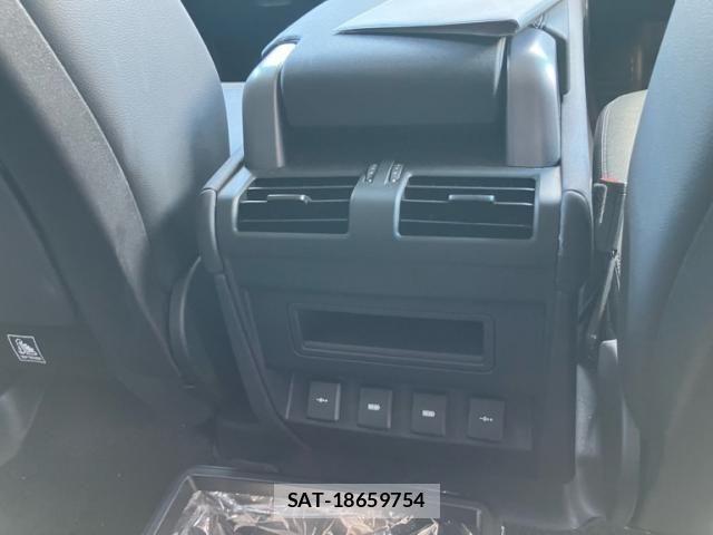 ROVER DEFENDER 2021-02 8797381-18