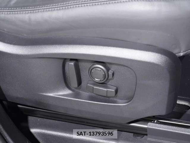 ROVER DEFENDER 2025-03 8831406-14