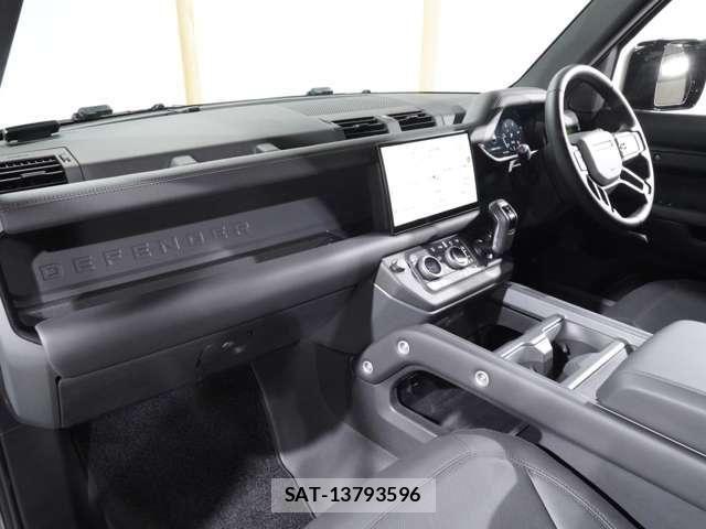 ROVER DEFENDER 2025-03 8831406-16