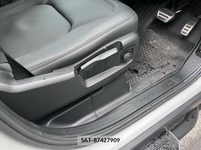 ROVER DEFENDER 2023-12 8850562-15