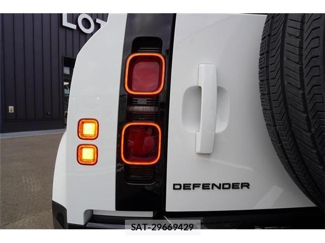 ROVER DEFENDER 2023-06 8850563-13