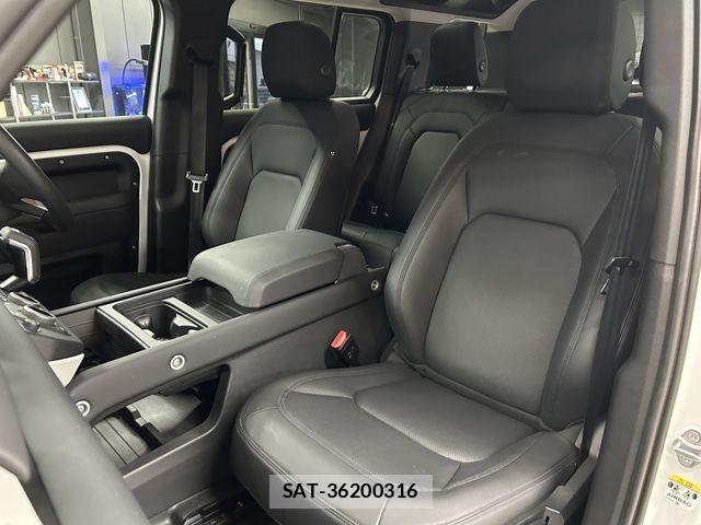 ROVER DEFENDER 2023-09 8881964-17