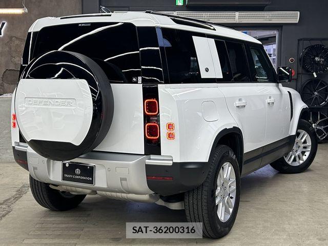 ROVER DEFENDER 2023-09 8881964-7