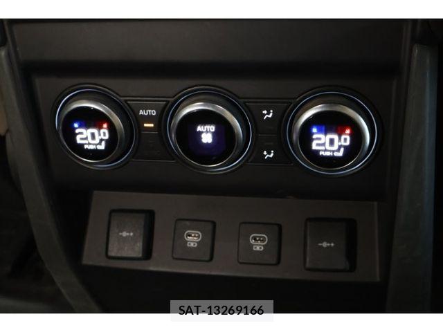 ROVER DEFENDER 2021-09 8881963-25