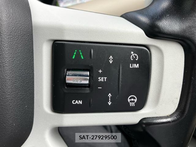 ROVER DEFENDER 2022-03 8881965-16