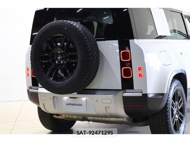 ROVER DEFENDER 2025-06 8881962-13