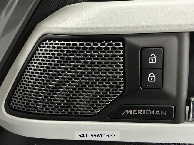 ROVER DEFENDER 2023-09 8881961-18