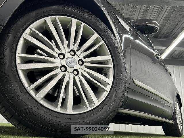 ROVER DISCOVERY 2018-09 7224523-18
